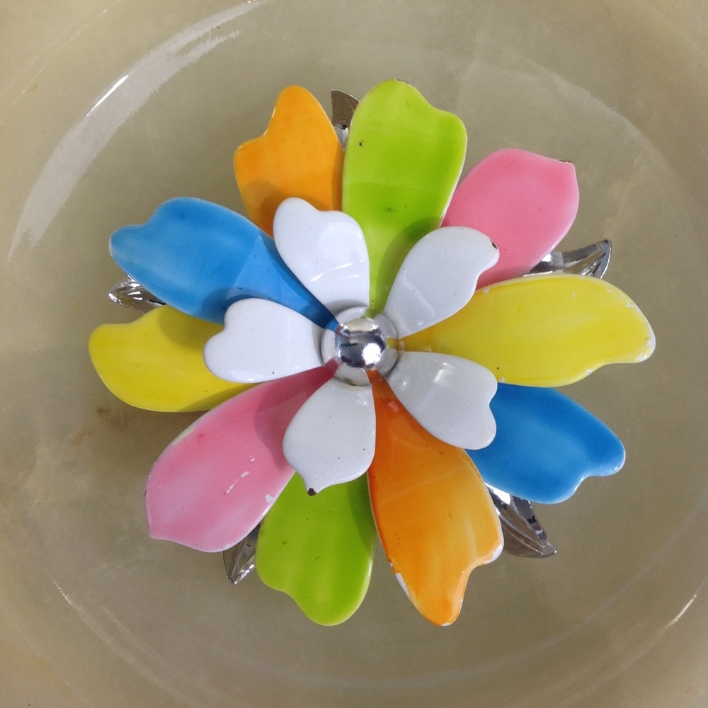 Sarah Coventry Pastel Petals Pin 1967